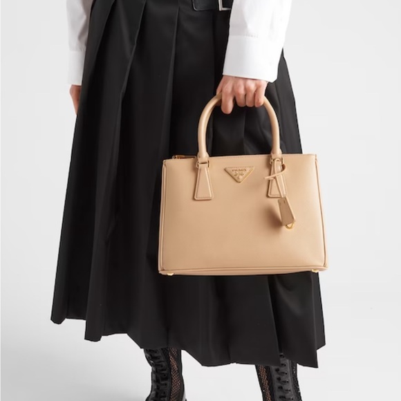 Authentic Prada Saffiano Lux Double Zip Tote - Picture 10 of 11